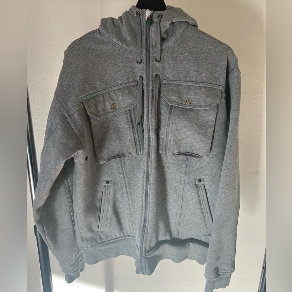 Vintage Lululemon sweatshirt, size M
